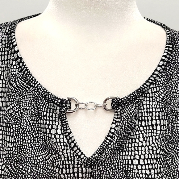 BYdesign Silver and Black Woman's Top Size M 3/4 Sleeves Round Neck with Chain - Picture 2 of 10